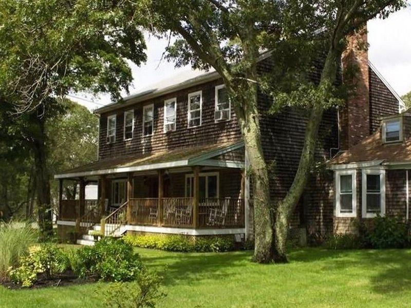 Marthas Vineyard Resort Oak Bluffs Extérieur photo