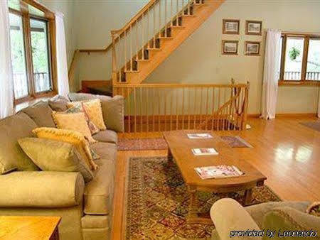 Marthas Vineyard Resort Oak Bluffs Extérieur photo